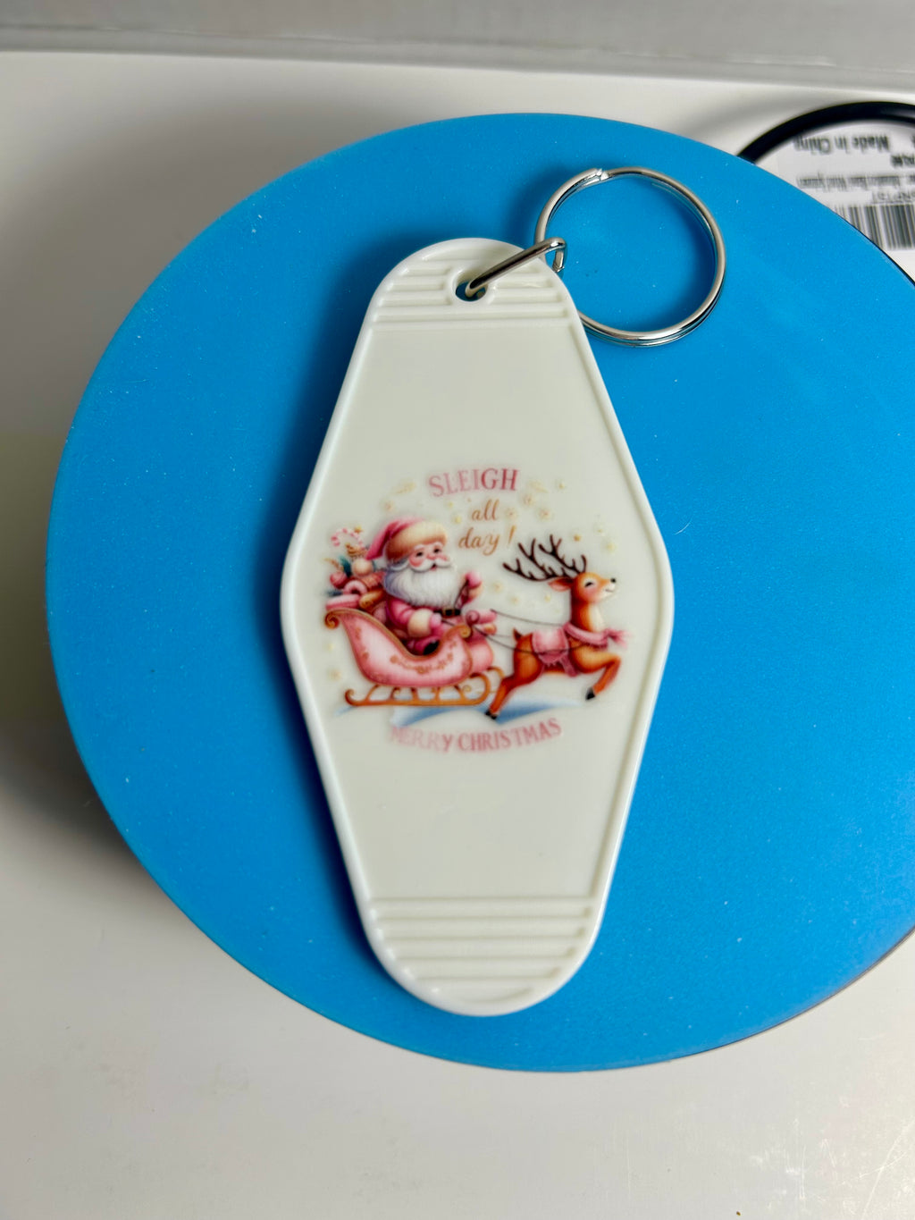 Retro Style Motel Keychain With Christmas Design