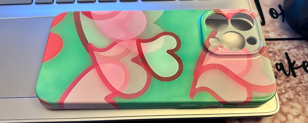 Coque de téléphone IPHONE 14 PRO MAX sur le thème du cœur