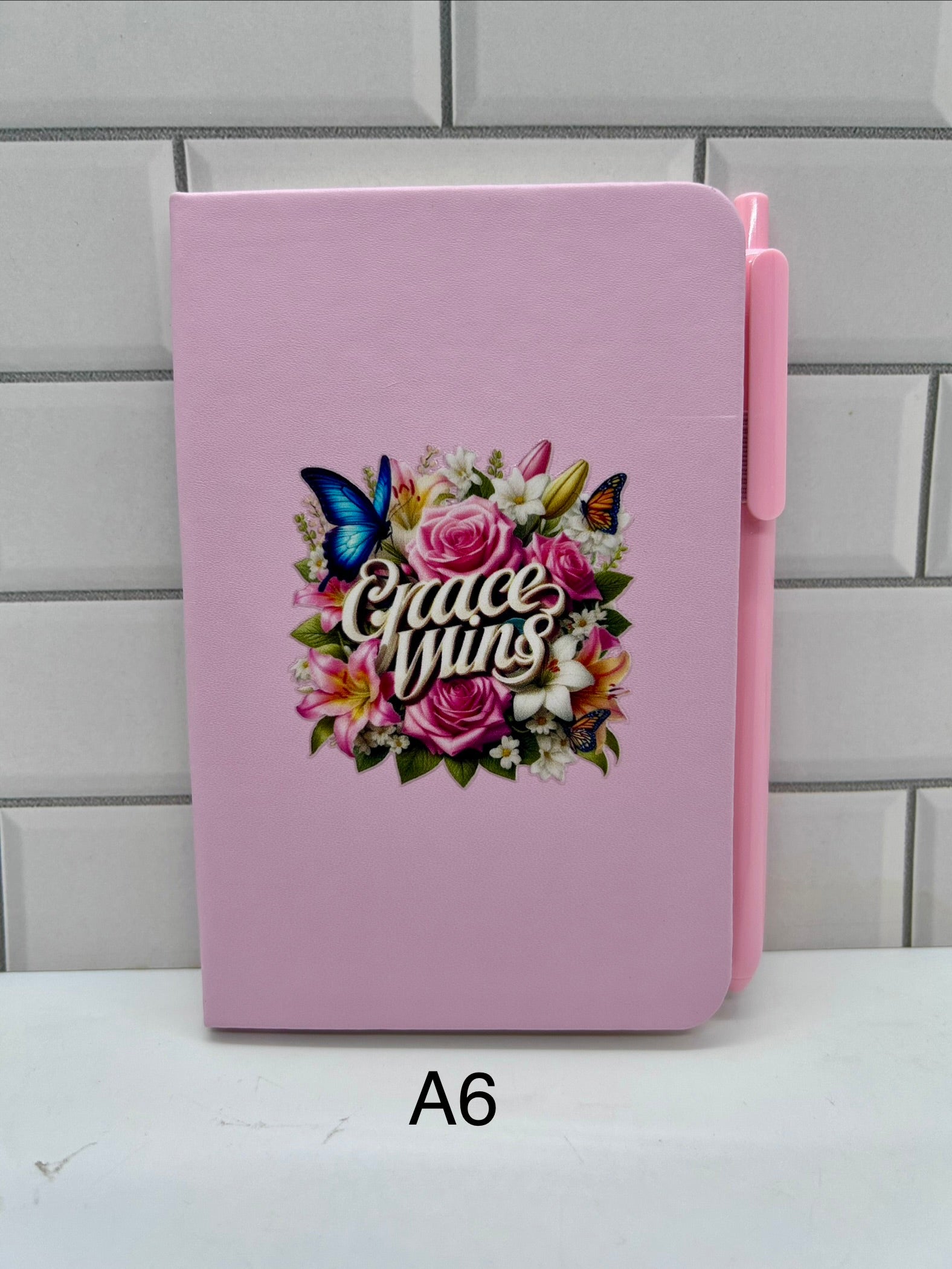 Journal A6 ligné avec une belle illustration inspirante - Rose