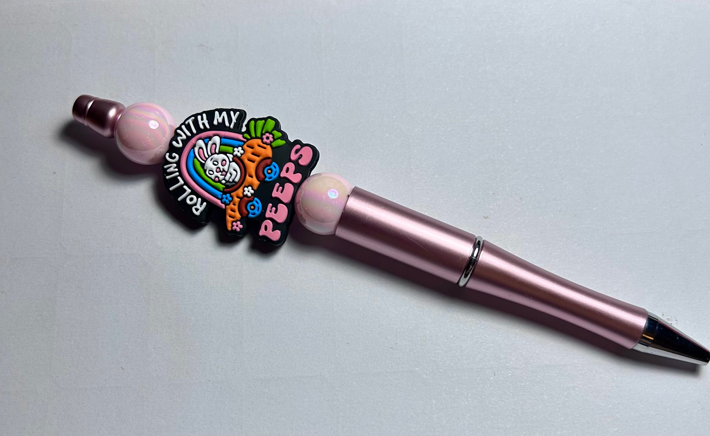 Stylo à bille perlé sur le thème de Pâques - Rose poudré/Rose