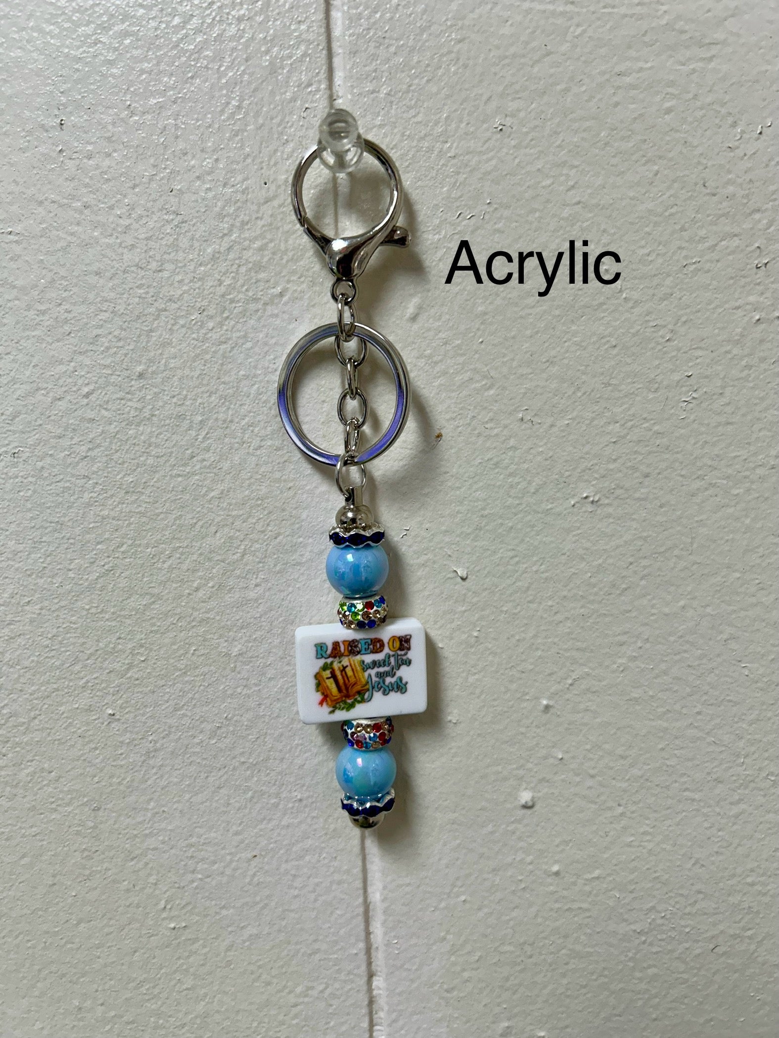Porte-clés en perles acryliques avec pièce maîtresse chrétienne