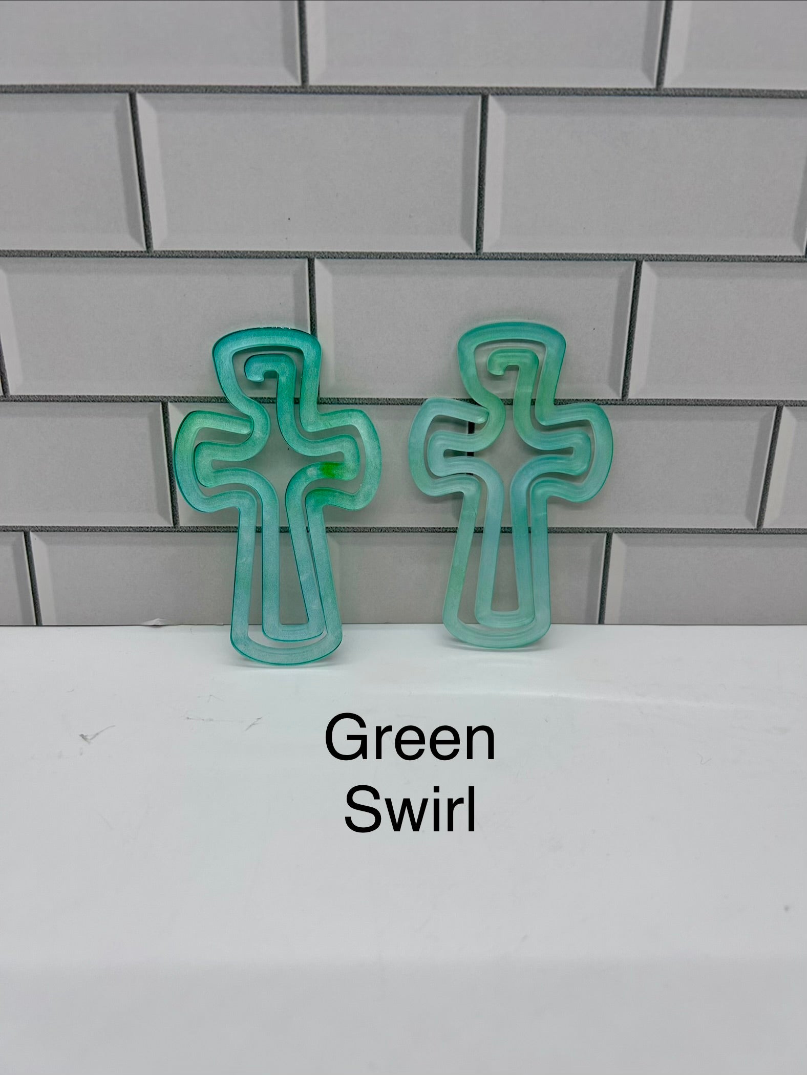 Acrylic  4 inch x 2.5 inch Jumbo Cross Paper Clips-Green