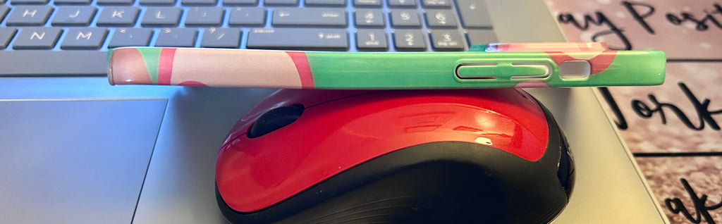 Coque de téléphone IPHONE 14 PRO MAX sur le thème du cœur