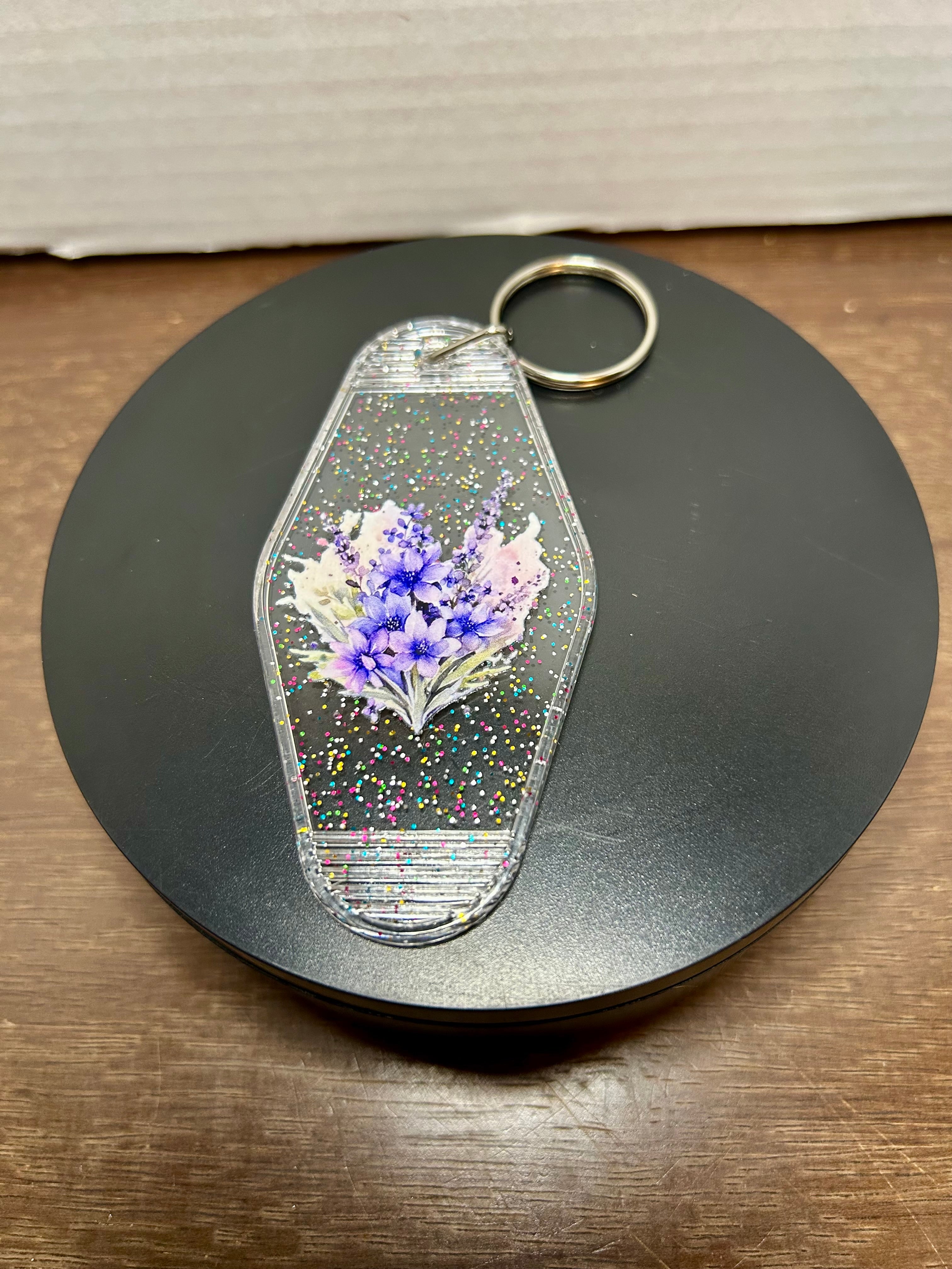 Retro Style Motel Keychain With Design