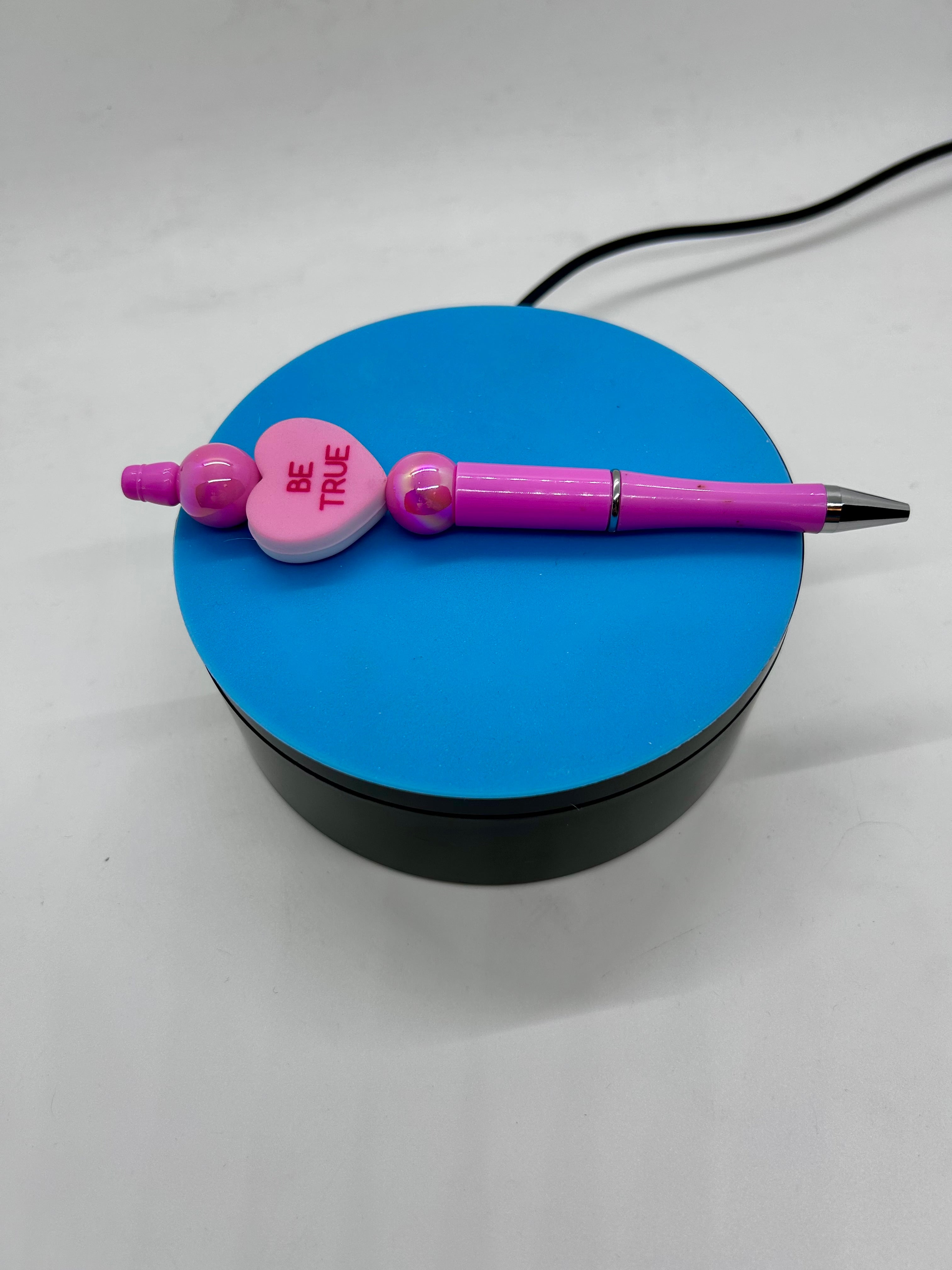 Stylos à bille perlés sur le thème de la Saint-Valentin