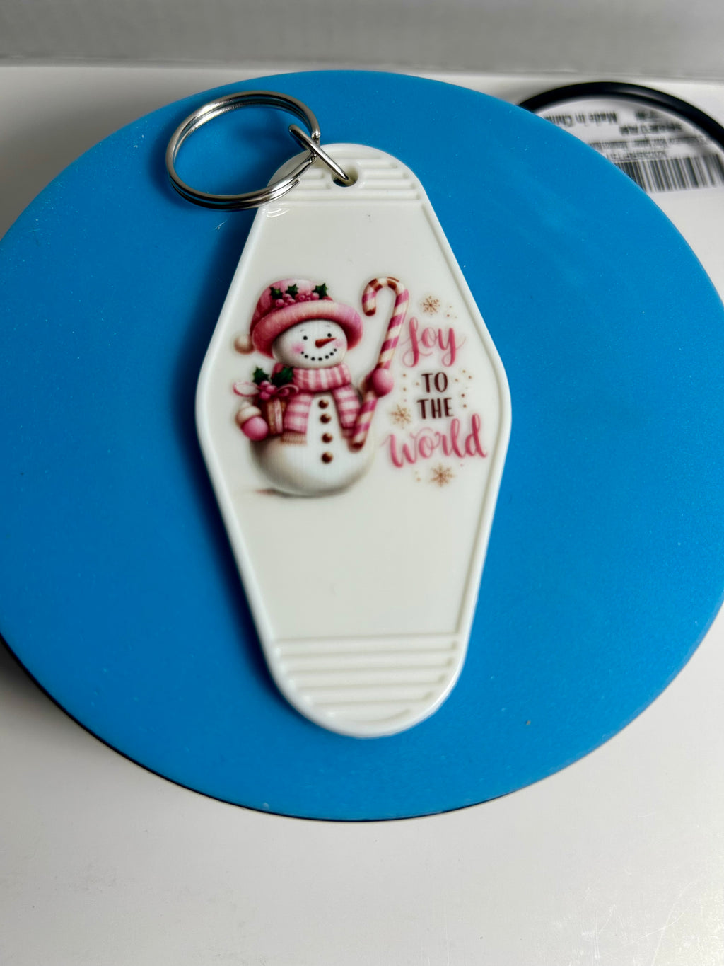 Retro Style Motel Keychain With Christmas Design