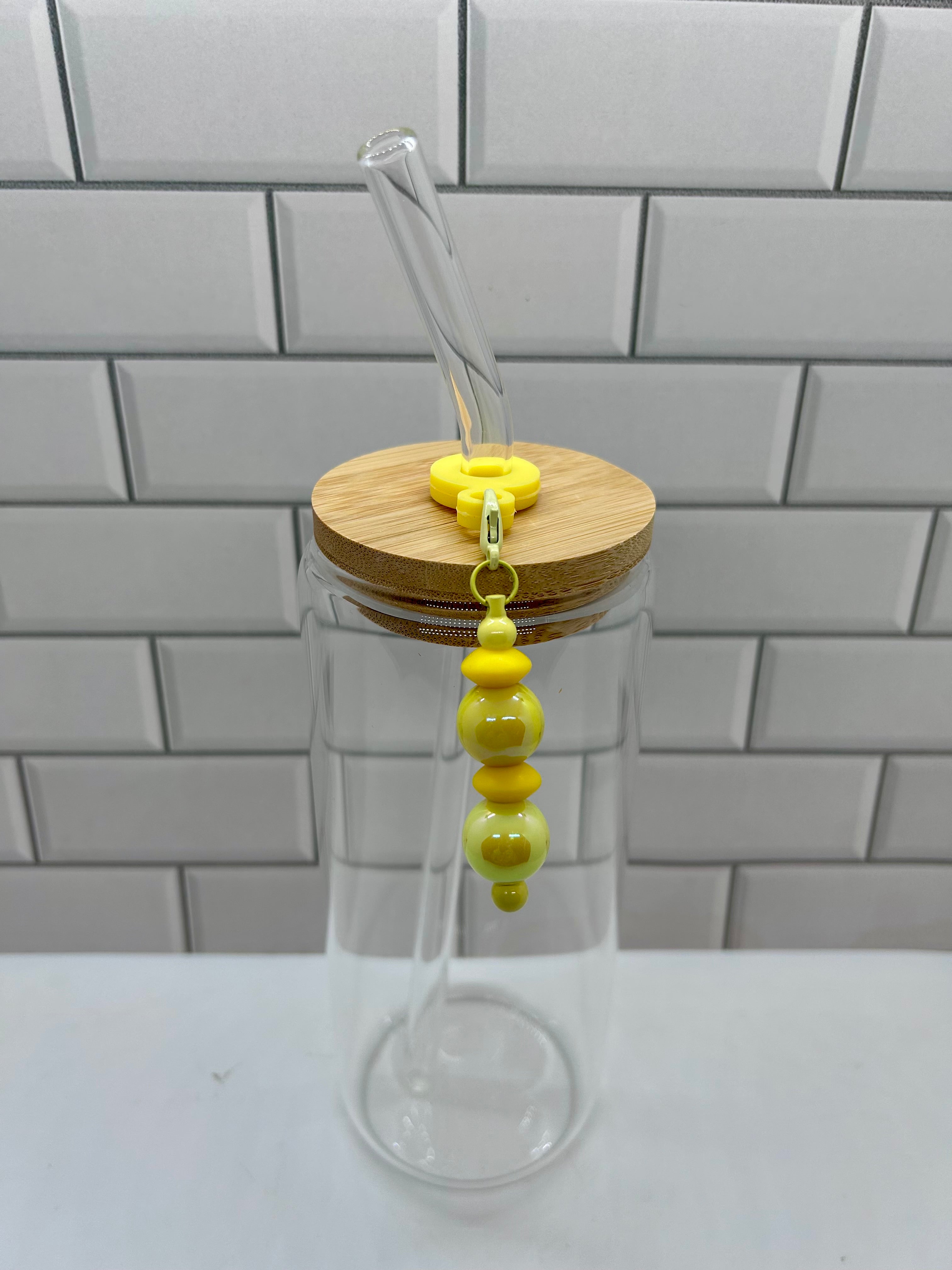 Breloque en paille perlée-Jaune
