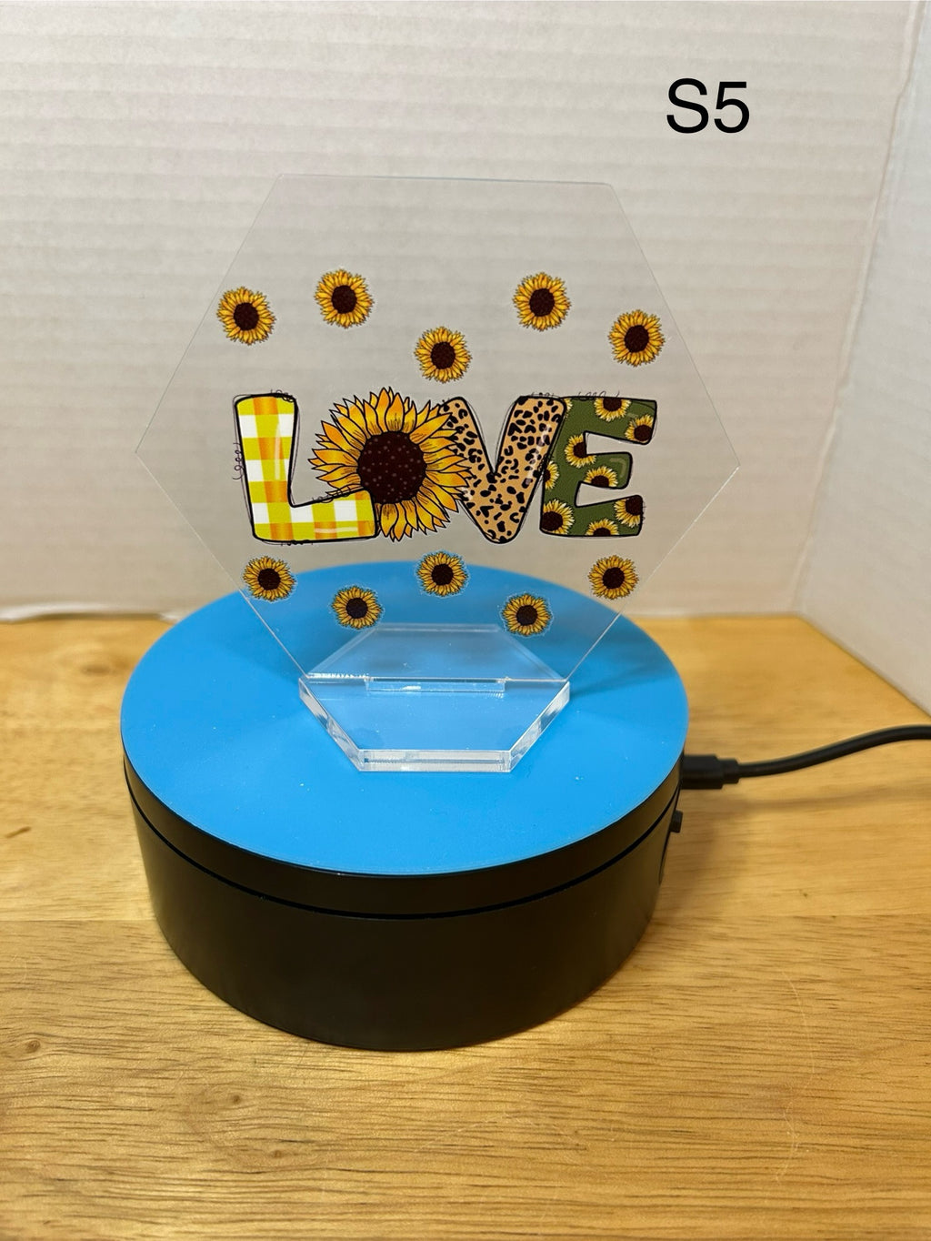 Acrylic Hexagon 4.5 Inch Sign featuring a Beautiful Design