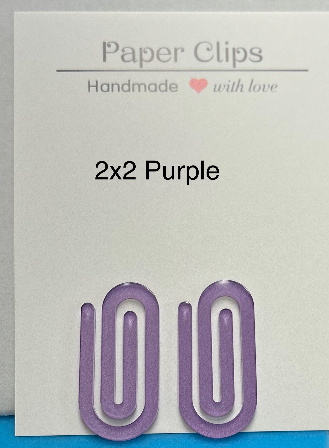 Acrylic 2inx2in small paper clip with beautiful design