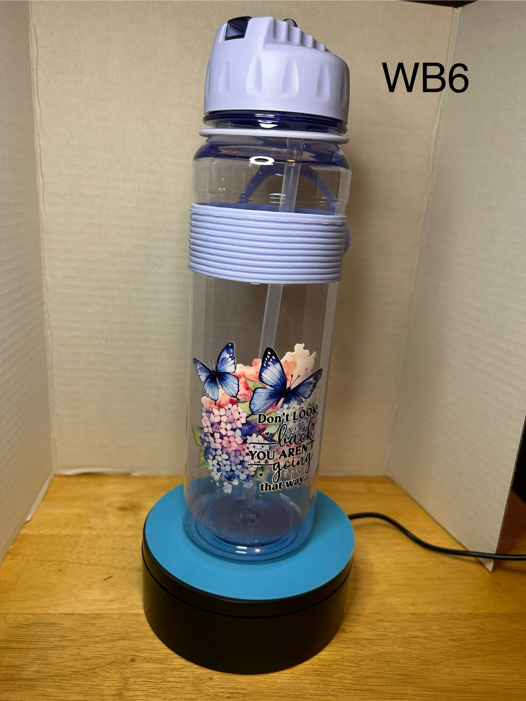 Bouteille d'eau en plastique de 887 ml avec poignée et paille, dotée d'un magnifique design