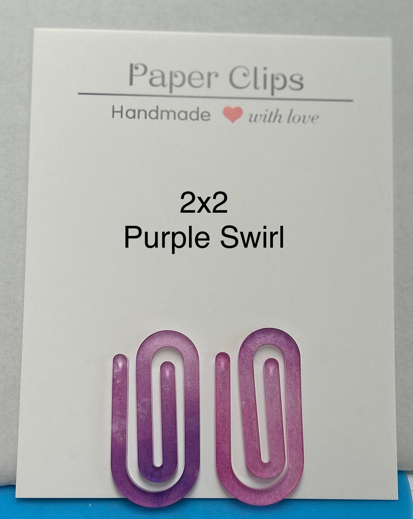 Acrylic 2inx2in small paper clip with beautiful design