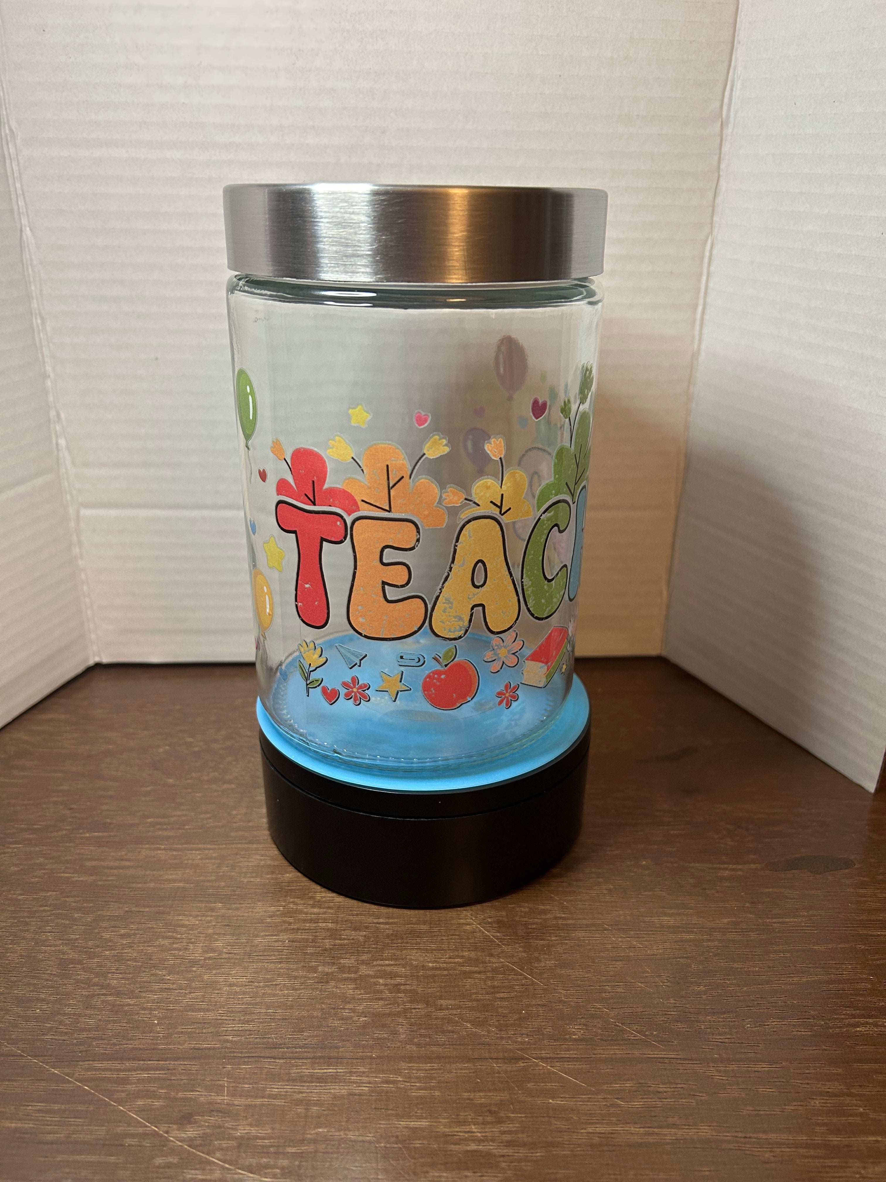 Glass Canister With Metal Lid Featuring A Beautiful Teacher Design, 1.1 Liters